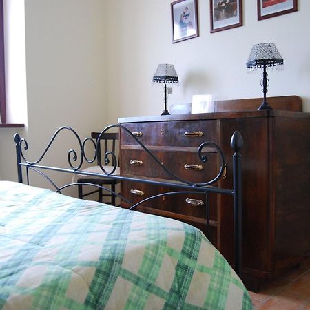 Bed and Breakfast Casale Il Cerqueto San Severino Marche Pokoj fotografie